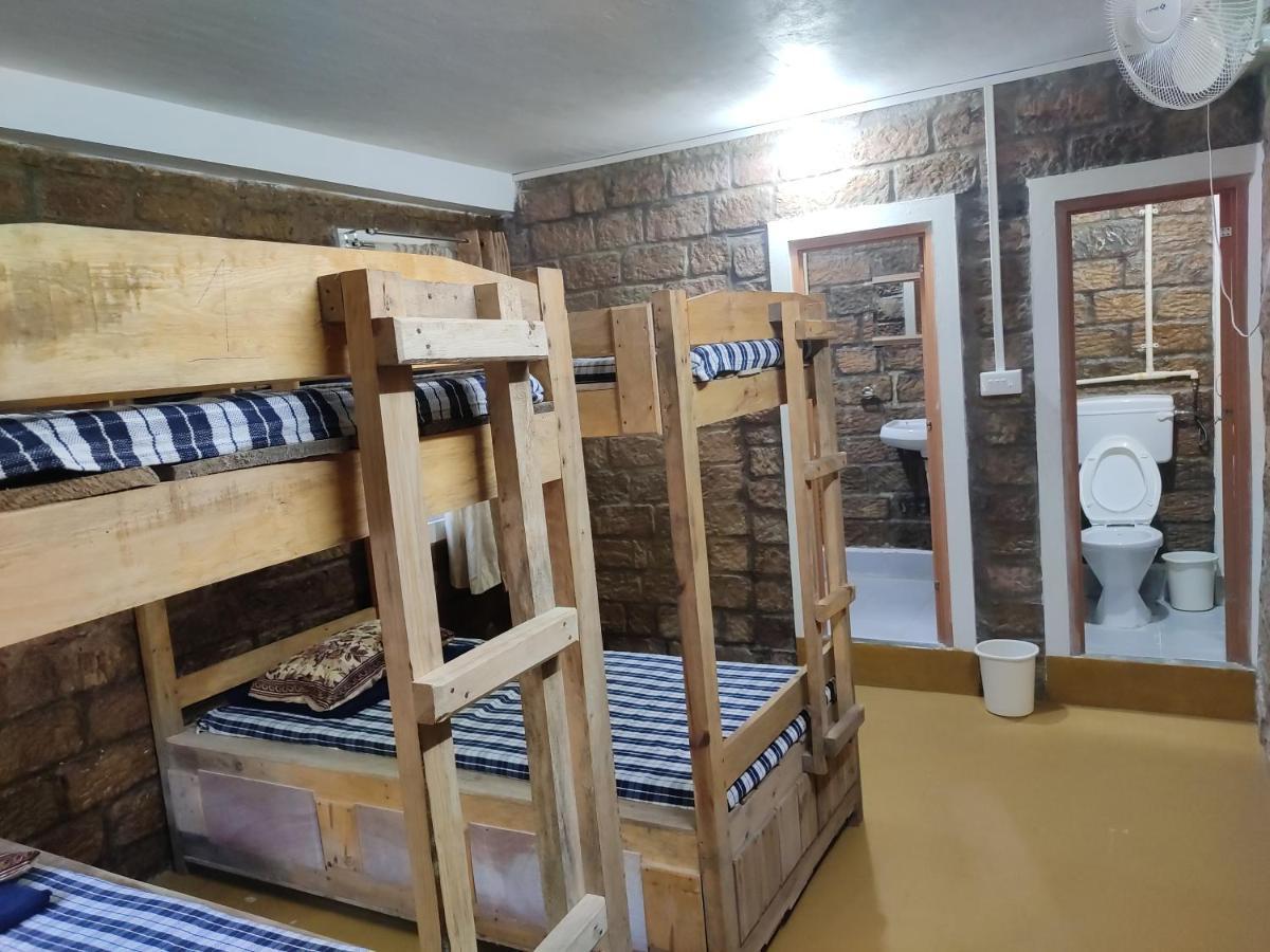 The Rustic Cottage - Homestay Cherrapunji Eksteriør billede